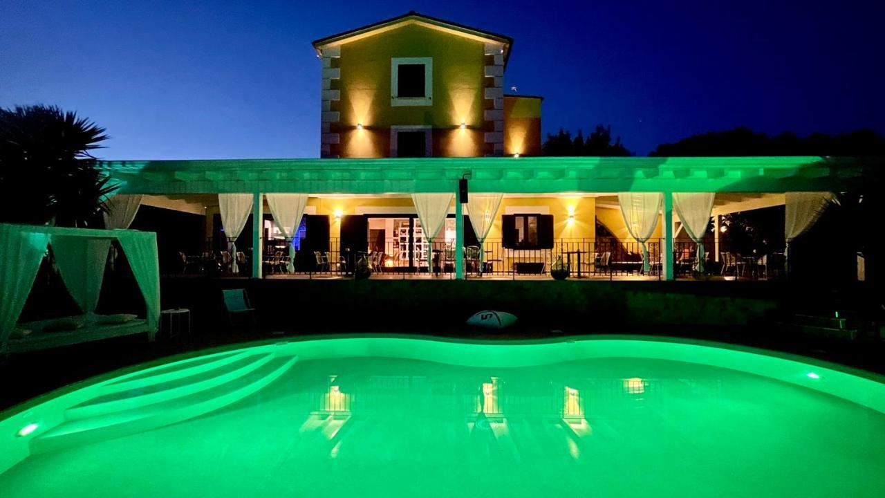 Borgo Del Nespolo Acomodação com café da manhã Peschici Exterior foto