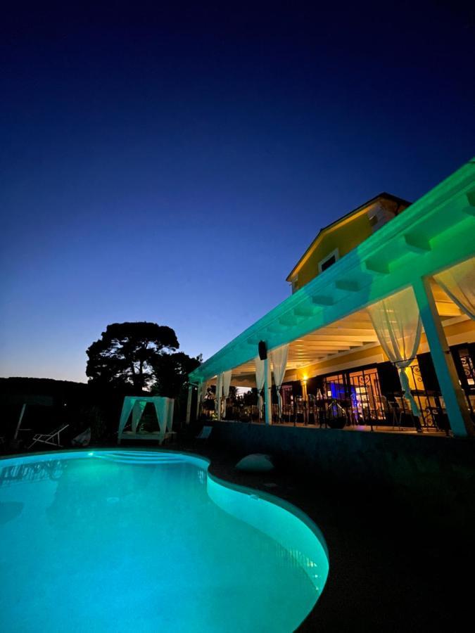 Borgo Del Nespolo Acomodação com café da manhã Peschici Exterior foto