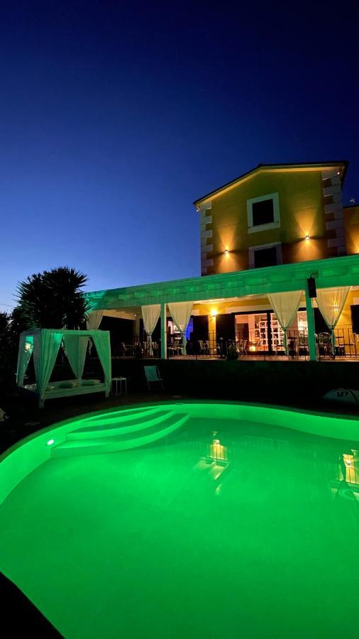 Borgo Del Nespolo Acomodação com café da manhã Peschici Exterior foto