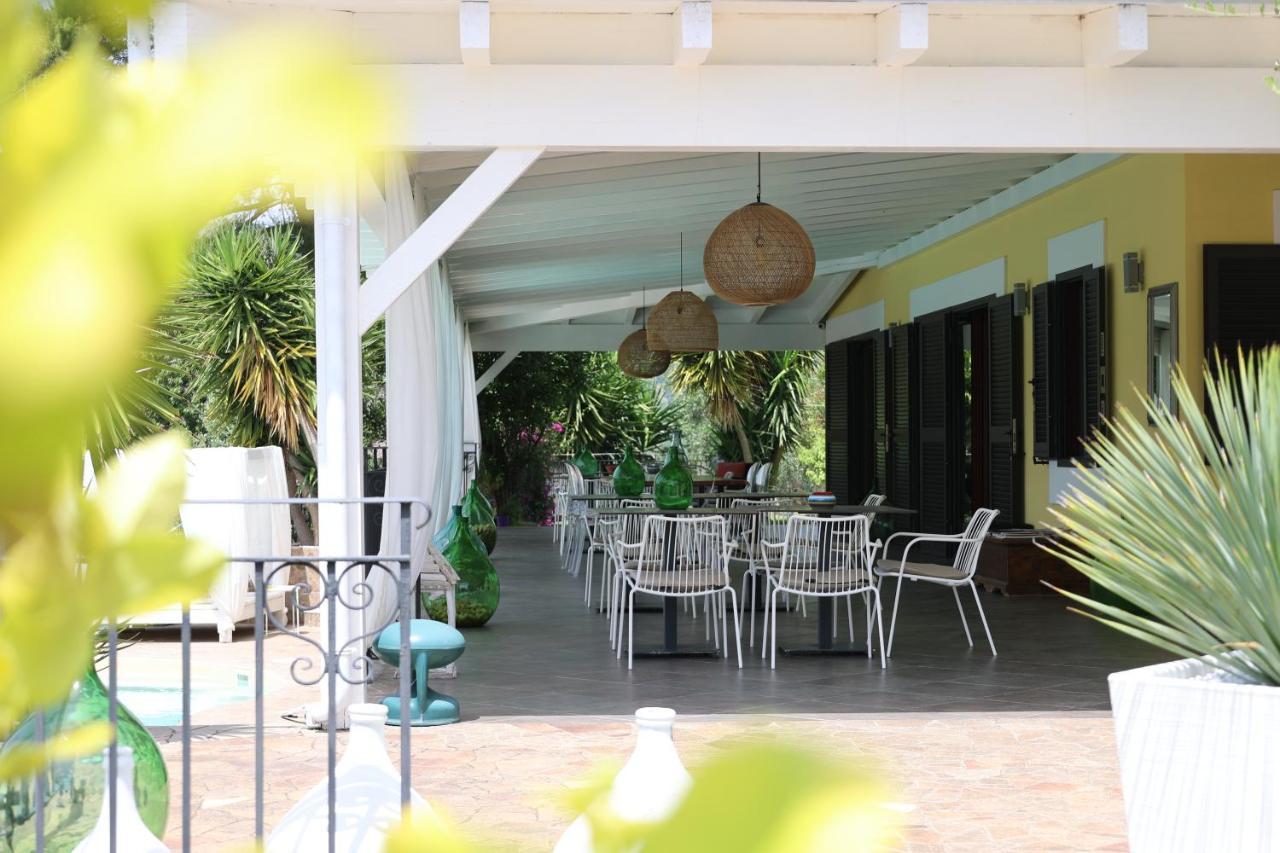 Borgo Del Nespolo Acomodação com café da manhã Peschici Exterior foto