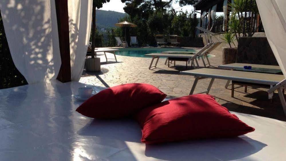 Borgo Del Nespolo Acomodação com café da manhã Peschici Exterior foto